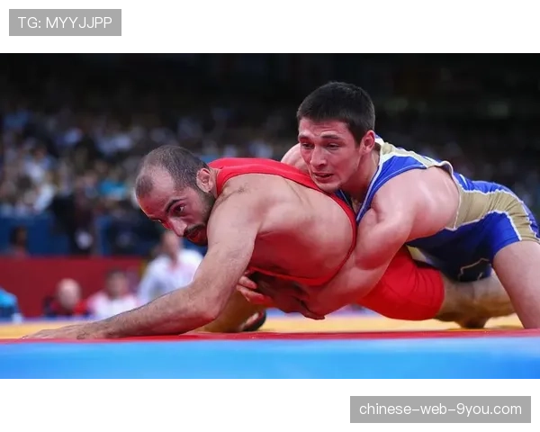 乌兹别克斯坦大力士努鲁丁诺夫:从摔跤转型,我用了三年 乌兹别克斯坦大力士努鲁丁诺夫:从摔跤转型,我用了三年